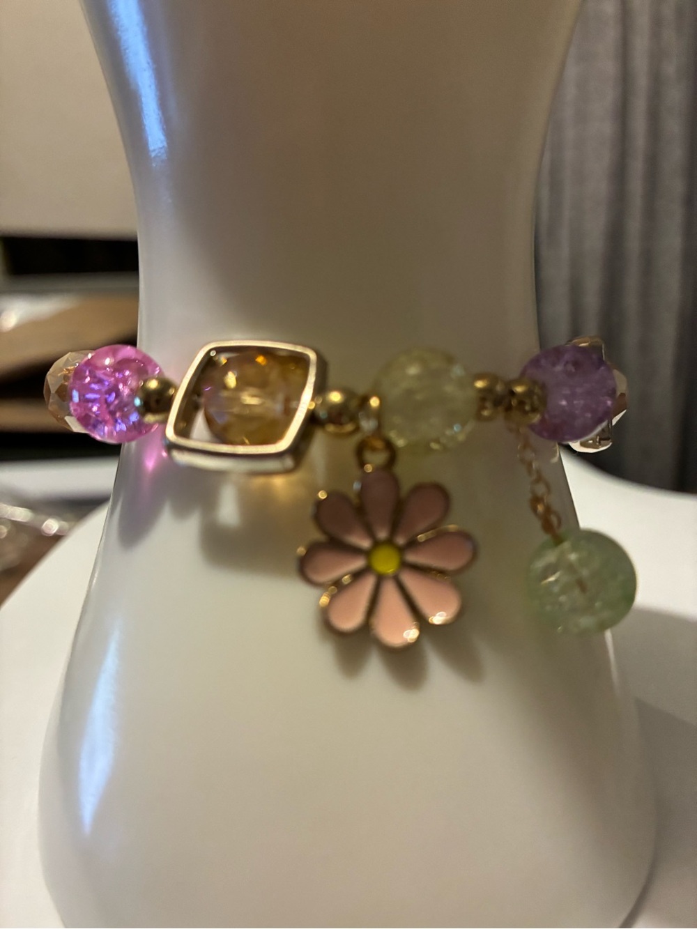 Gold-Tone Pastel Daisy Charm Bracelet with Pink & Lavender Beads New Without Tag